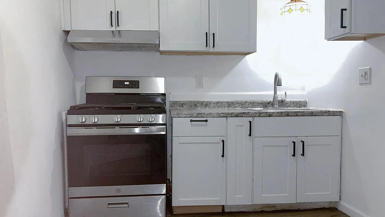 1 bed, $975 — Photo 1