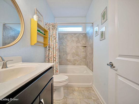 5th image of 3610 Meridian Gardens Dr