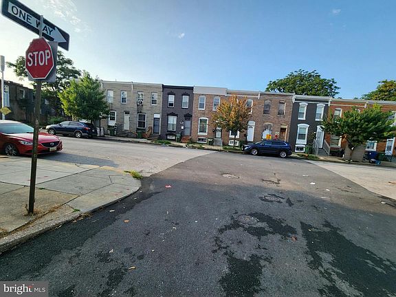 5th image of 456 Furrow St