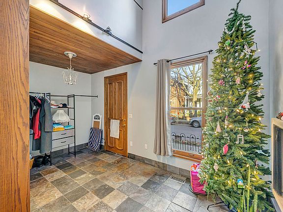 3rd image of 34 Green St