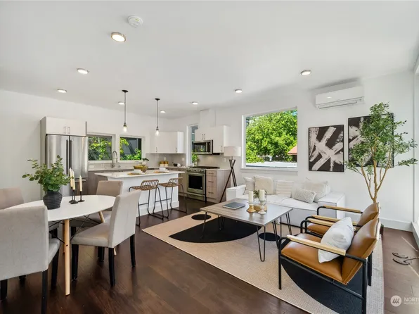 4221 Fremont Avenue N #B, Seattle, WA 98103