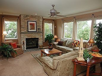 4th image of 2341 Clubhouse Dr