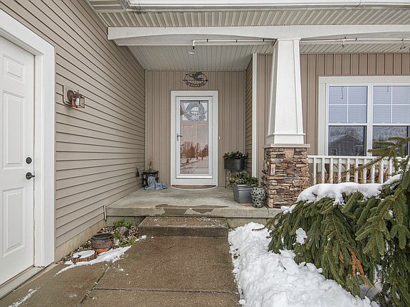 3rd image of 6272 Sheldon Dr