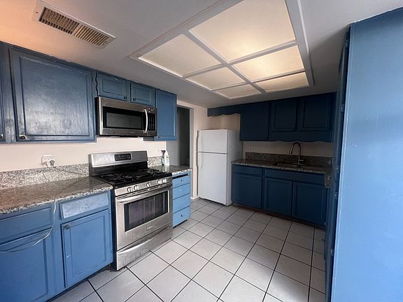 2nd image of 4947 San Rafael Ave