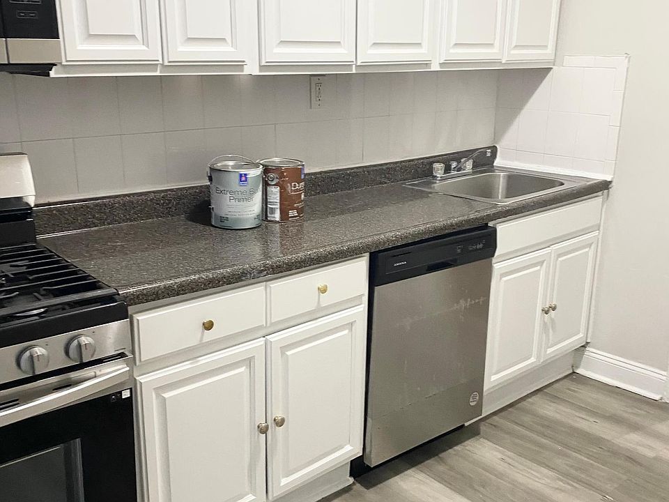 1st image of 5311 Palisades Ave #54