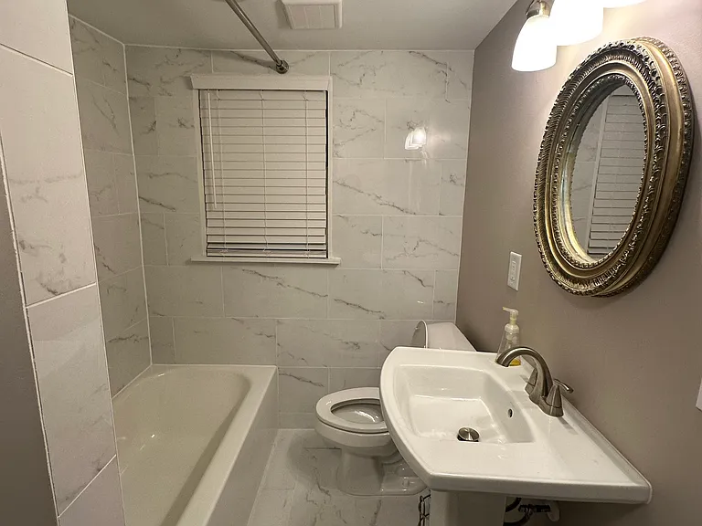 464 Holly St NW #1 — Photo 4
