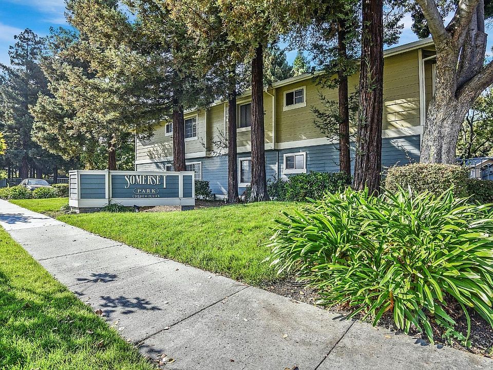 1st image of 2718 Somerset Dr