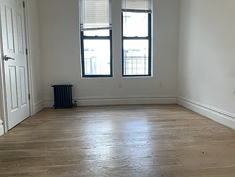 Rented by Hillel Realty Group