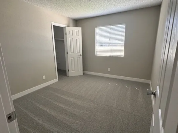 Autumn Run Apartments