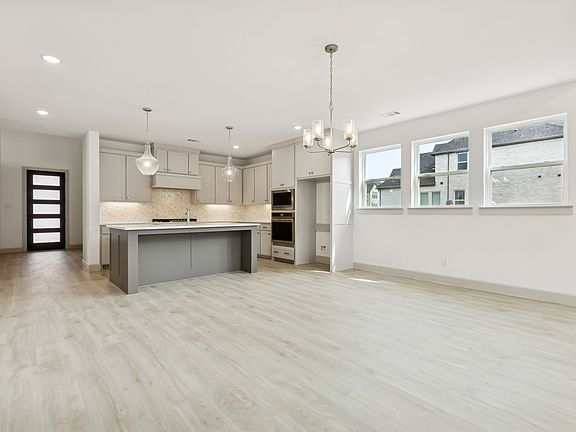 7th image of this home