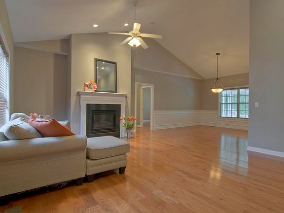 3rd image of 3824 Marina View Ln