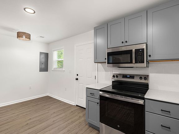 4th image of 209 Grayson St