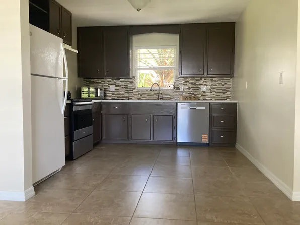 143 Cedar St, Englewood, FL 34223