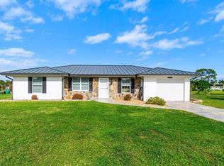 1697 SE Lyngate Dr, Port Saint Lucie, FL 34952