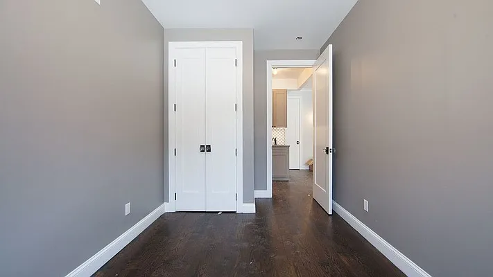 Rented by Nooklyn NYC LLC | media 21