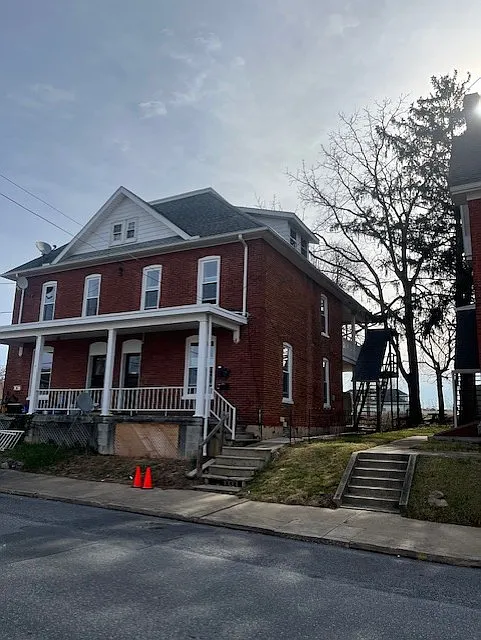 1 bed, 700 sqft, $800 — Photo 2