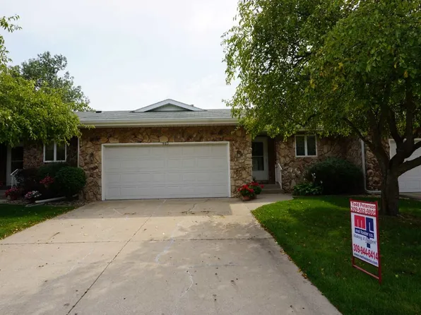 950 S Iowa St, Geneseo, IL 61254