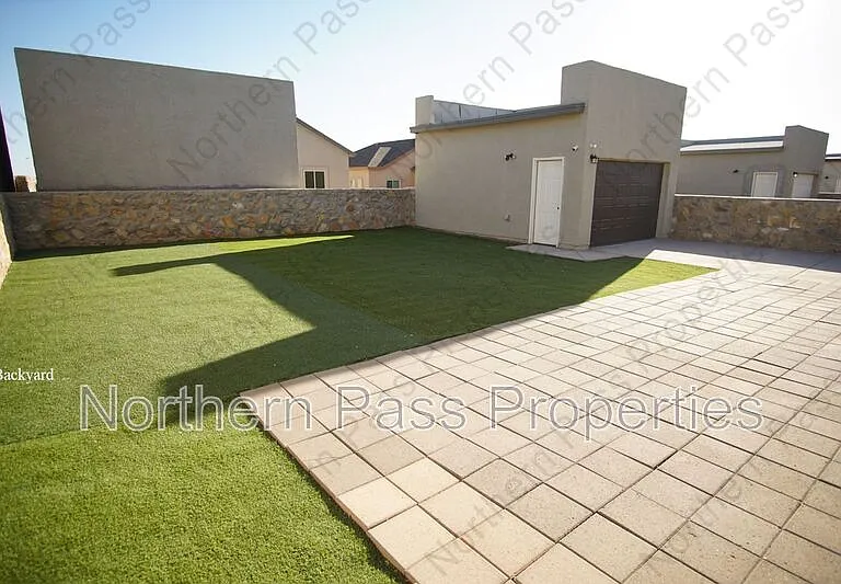 14380 Tobe Davis — Photo 22