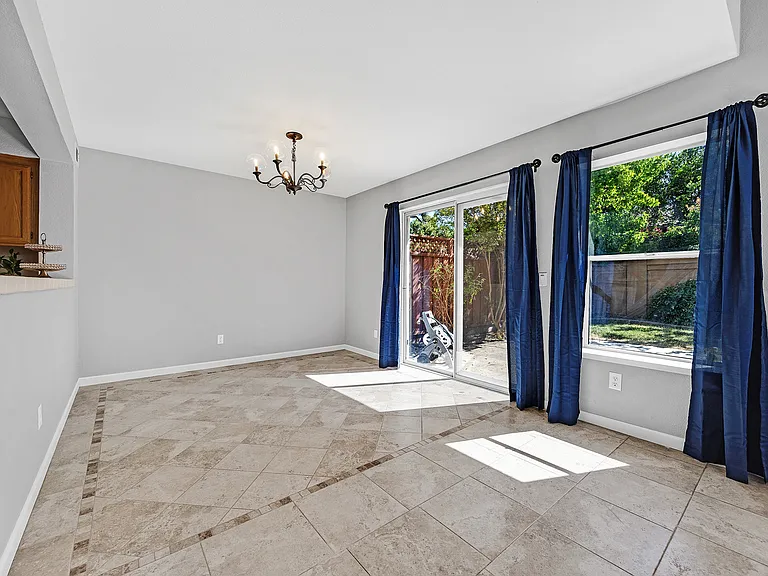 3218 W Las Positas Blvd — Photo 7