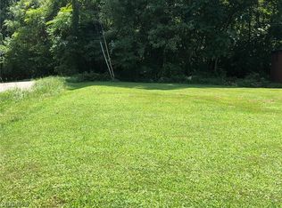 Meadow Dr, Parkersburg, WV