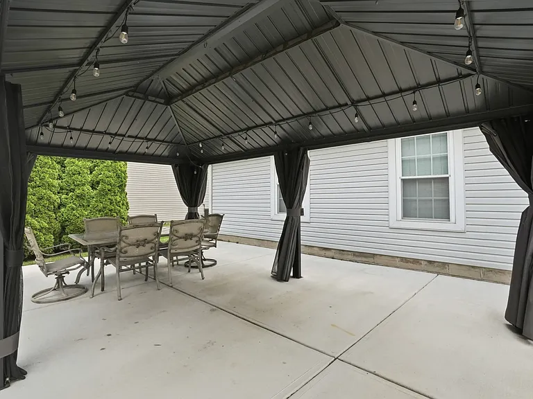 9083 Marquis Dr — Photo 27