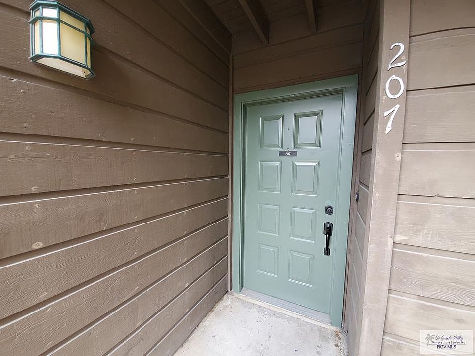1st image of 2901-207 Central Blvd