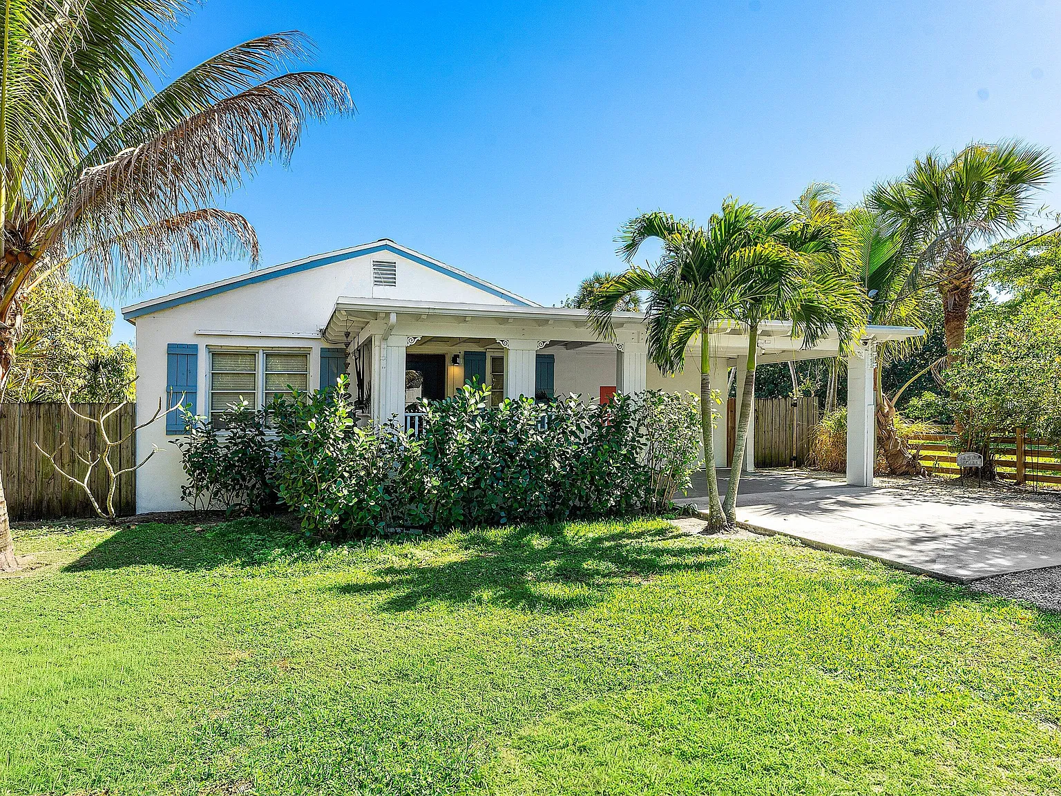 3 bed, 1.0 bath, 1433 sqft, $8,000 — Photo 3