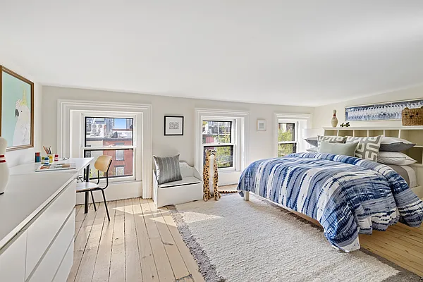 Sold by Compass | media 39