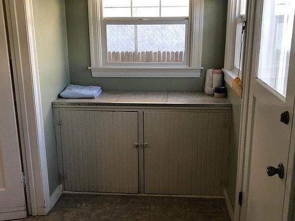 5th image of 1123 F St