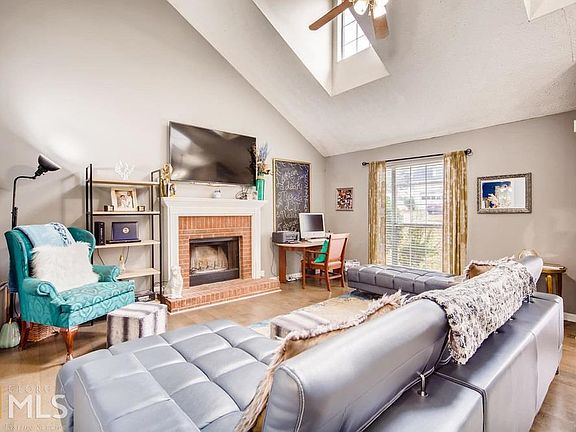 4th image of 959 Oakwood Chase Cir