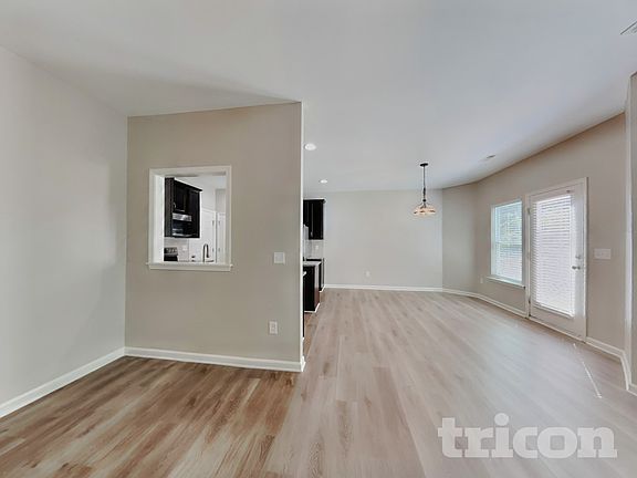 4th image of 97 Mystery Hill Ct