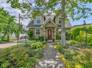 921 S Holly St, Medford, OR 97501