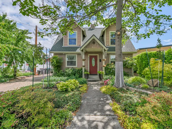 921 S Holly St, Medford, OR 97501