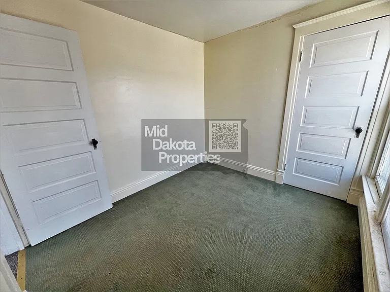 509 W 3rd Ave — Photo 12