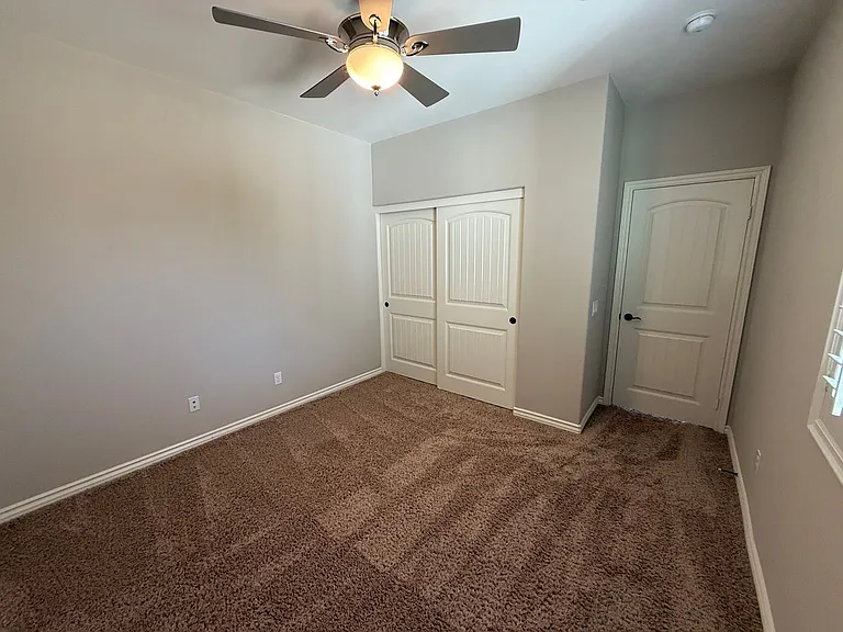 29052 W Hills Dr — Photo 25