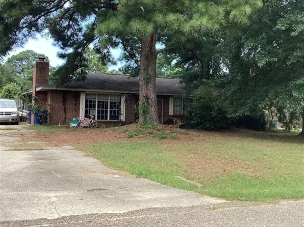 31 1st St, Wetumpka, AL 36092
