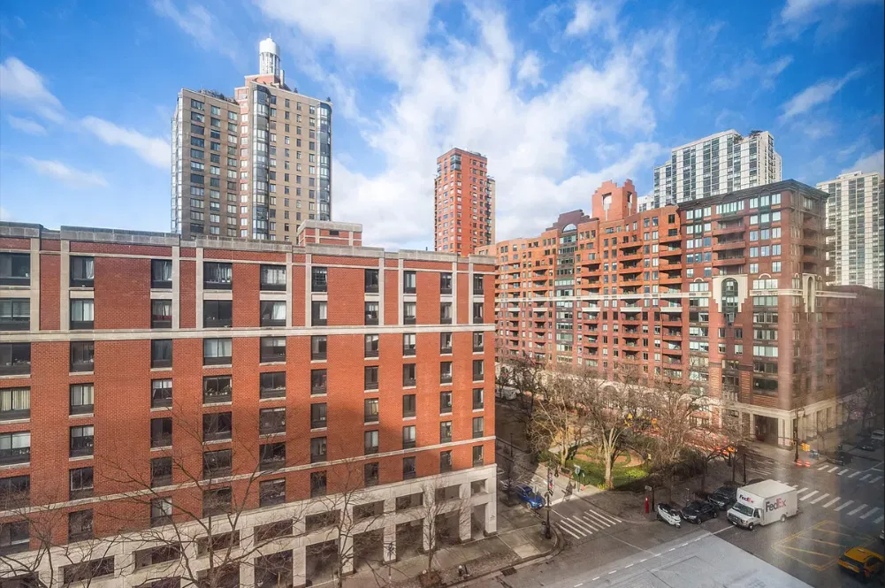 280 Rector Place #8H in Battery Park City, Manhattan | StreetEasy