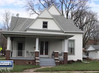 407 W Locust St, Bloomington, IL 61701