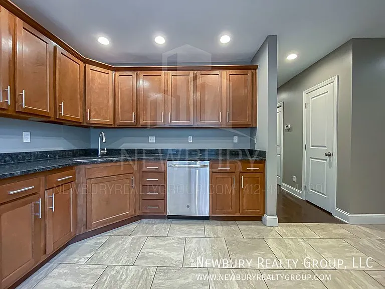 147 Banksville Pl — Photo 17