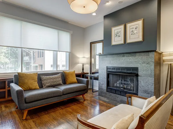(undisclosed Address), Chicago, IL 60610