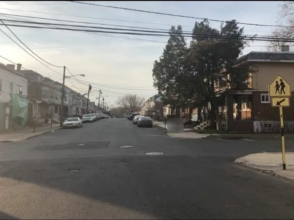 556 Edgewood Ave, Trenton, NJ 08618