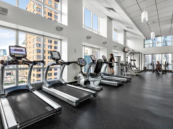 350 West 42nd Street image 7 of 13