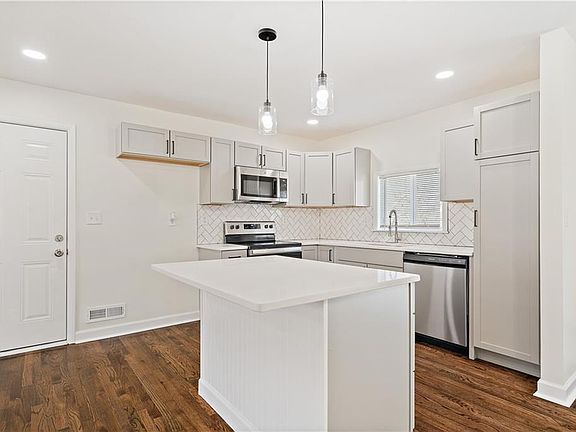3rd image of 7400 E 67th St
