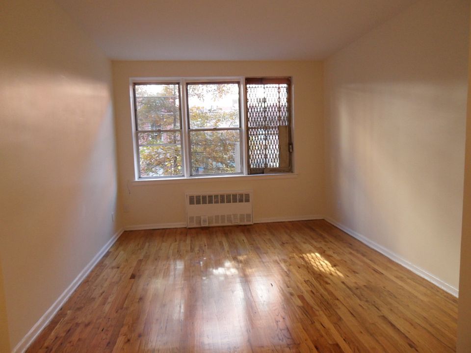 1st image of 242 E 89th St APT 1a