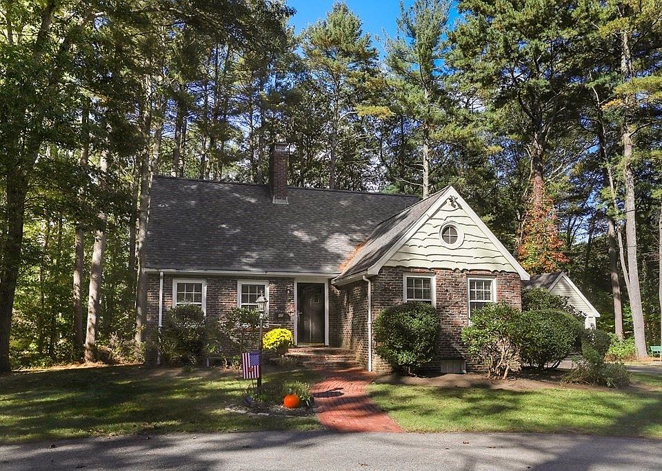 85 Gardner St, Hingham, MA 02043 Zillow