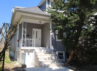 4832 W Warwick Ave, Chicago, IL 60641