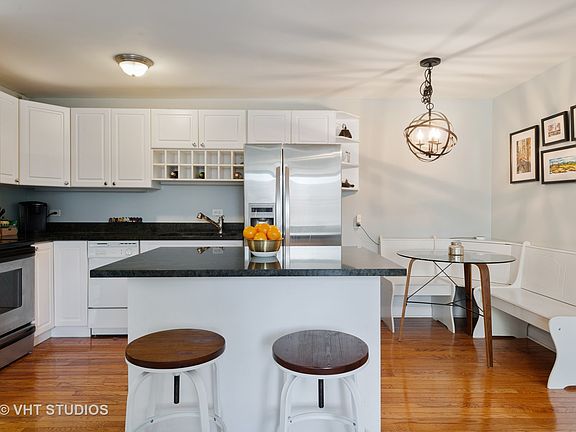 5th image of 1339 N Dearborn St APT 16G