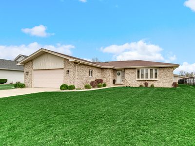 881 Robin Ct, Dyer, IN, 46311