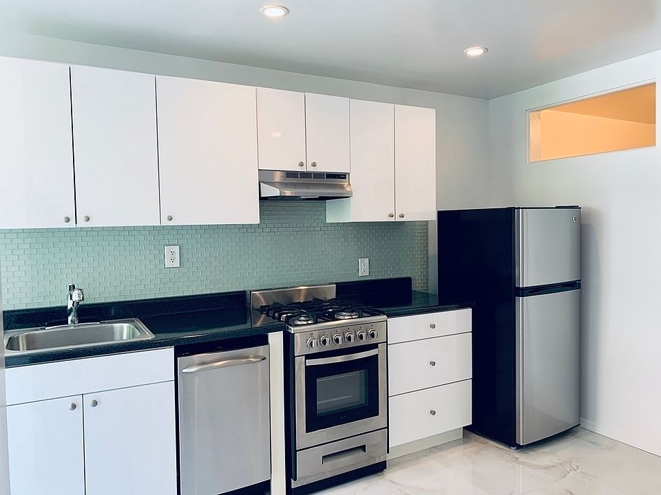1st image of 231 E 29th St APT 15