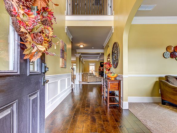 3rd image of 629 Camano Way